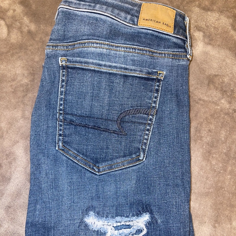 American Eagle Distressed Mid-rise Jegging size 14
